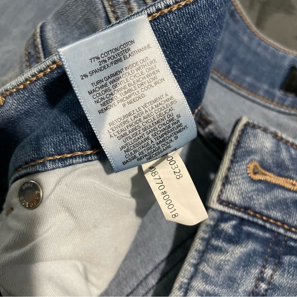 Like New Womans Express Jeans - Picture 4 of 6